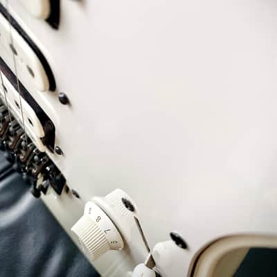 Ibanez UV7PWH Universe 1990 – First Year – Steve Vai – Collector Grade image 23