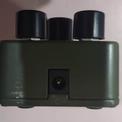 Electro-Harmonix Green Russian Big Muff Pi Pedal - Reissue image 6