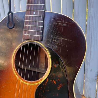 1946 Gibson LG-2 - Script Logo - Sunburst w/ Hardshell Case image 3