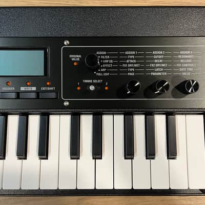 Korg microKORG XL+ 37-Key Synthesizer/Vocoder 2012 - 2019 - Black image 8