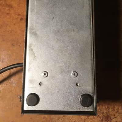 Castledine Maestro FZ-1 Fuzz Tone -  Early 3 Volt Version - Castledine - Pigdog - DAM - Gibson image 2
