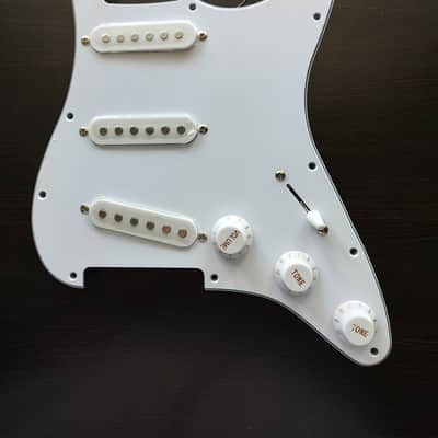 Harley Benton White Loaded Pickguard SSS Pre-Wired image 1