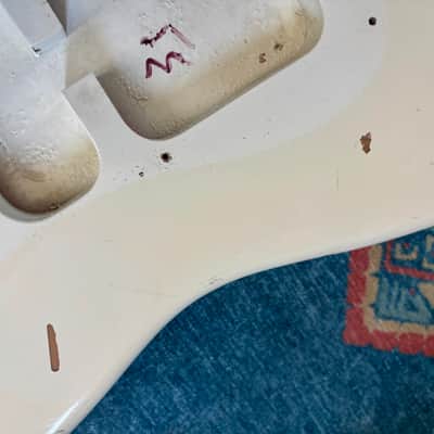 Unknown Stratocaster body cream white image 7