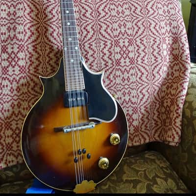 Gibson EM-200 Electric Mandolin 1957 - Sunburst image 3