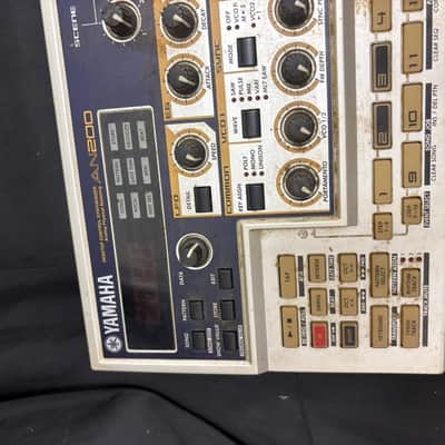 Yamaha AN200 Analog Modeling Groove Box Desktop Synthesizer Unit Only Tested image 6