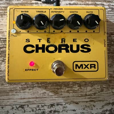 MXR M134 Stereo Chorus - Yellow (with power supply) image 2
