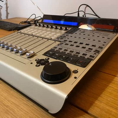 Mackie MCU Pro Universal DAW Control Surface 2008 - Present - Gray image 3