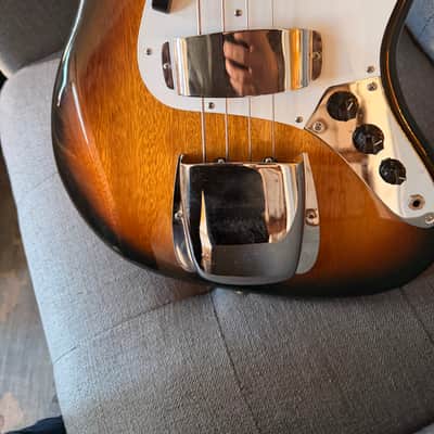 Cortez Vintage electric bass guitar- sunburst- Japan, early 70s image 4