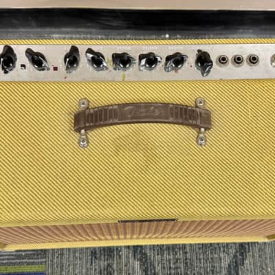 Fender Blues Deluxe 2-Channel 40-Watt 1x12" Guitar Combo 1994 - 1996 - Tweed image 2