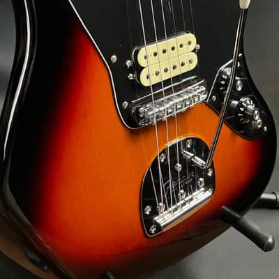 Fender Player Jaguar Electric Guitar 3- Tone Sunburst Finish image 4