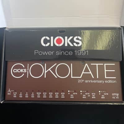 CIOKS Ciokolate 100-800mA 16-Outlet 4-24v Power Supply 2010s - Black image 1