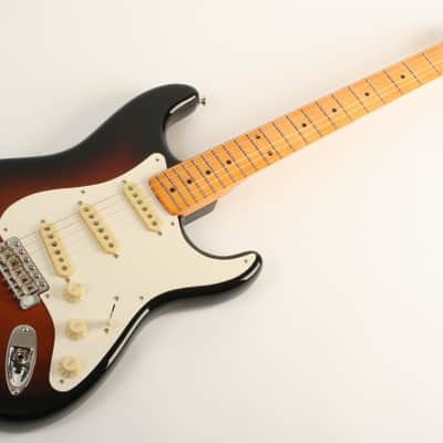 Fender Eric Johnson Stratocaster Maple Fingerboard 2-Color Sunburst EJ24317 image 4