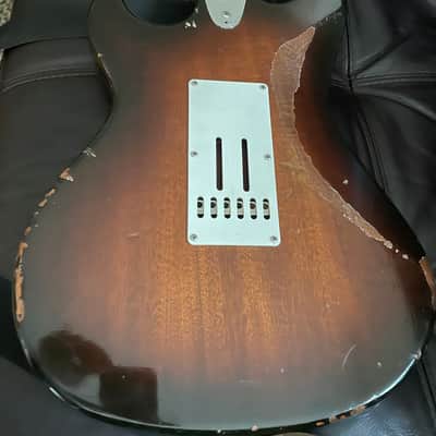 G&L F-100 Series II Sunburst 1980’s image 8
