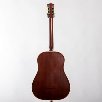Gibson Custom Acoustic 1942 Banner J-45, Vintage Sunburst | Demo image 3