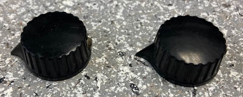Romar Cup Cake / Chicken Head Knobs 1950's-60's • 2 Pcs image 1