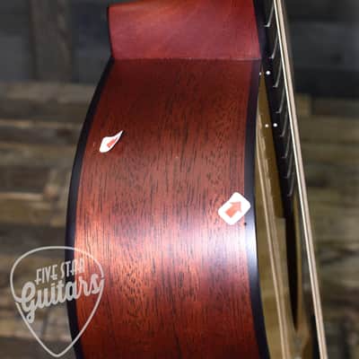 Pre-Owned Martin 000-16GT - Natural with Hardshell Case image 20