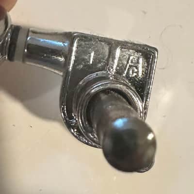 H.C. 6-in-line right handed guitar tuners 1/4” tuning machines pegs 80s-90s - Chrome image 3