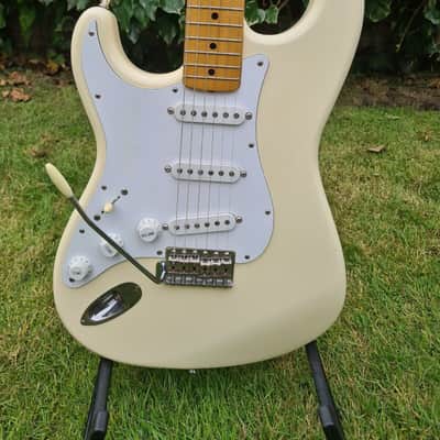 Fender Stratocaster 1990 - white image 2