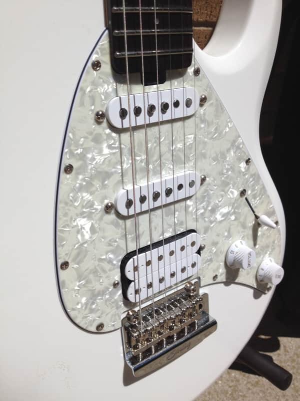Sterling by Music Man siloホワイト Sterling Silo 30 White Edition price