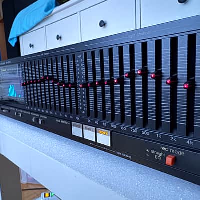 Technics SH-5055 High-Fidelity Stereo Graphic Equaliser 1989 - Excellent image 5