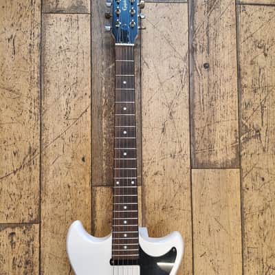 Epiphone Joan Jett Signature Olympic Special 2022 - 2025 - Aged Classic White image 4