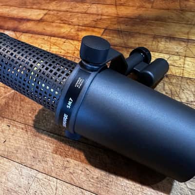Shure SM7 Cardioid Dynamic Microphone - Vintage SM7 In Amazing Like New Condition! image 2