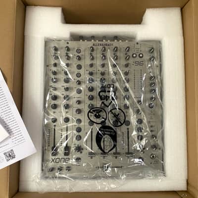 Allen & Heath XONE:96 Professional 6+2-Channel DJ Mixer 2018 - Present - Silver image 7