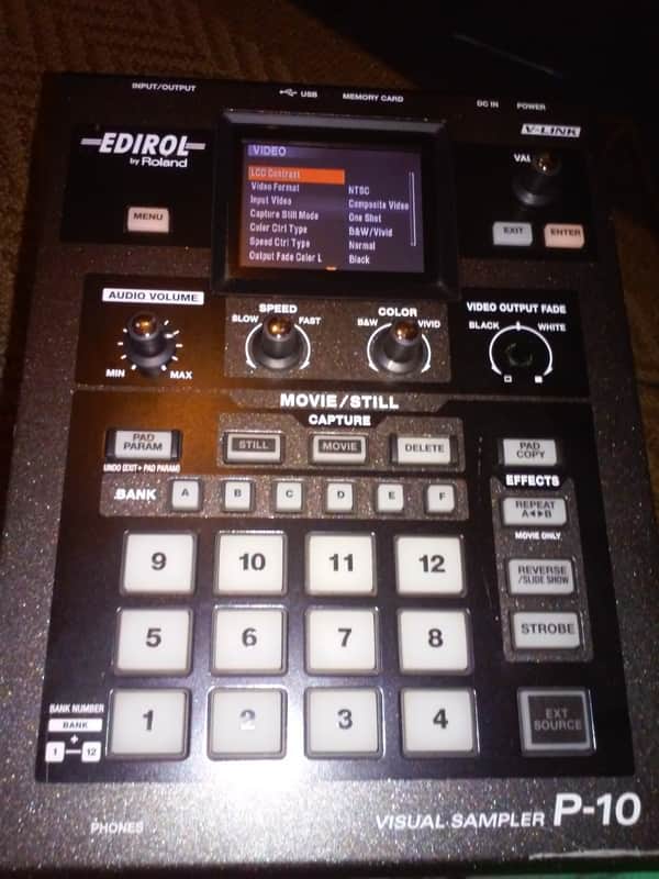 ROLAND EDiROL P-10 Visual Sampler VIDEO DJ VJ TOOL Interactive