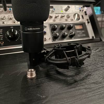 Audio-Technica AT2035 Large Diaphragm Cardioid Condenser Microphone 2010s - Black image 3