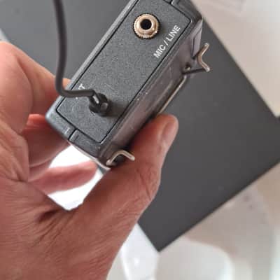 Sennheiser Sennheiser Diversity Receiver EM100 + SK100 Bodypack Transmitter + M3 Headmic – 790–822 MHz image 12