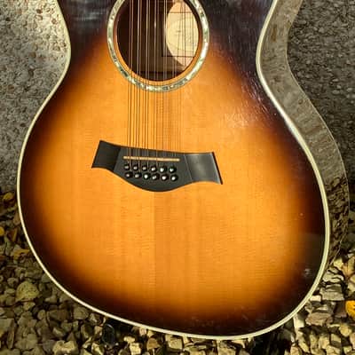 Taylor 654ce 2003 - 2008 - Tobacco Sunburst image 1
