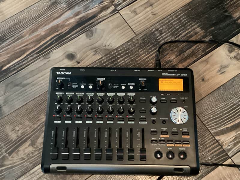TASCAM DP-03SD 8-track Digital Portastudio 2017 - Present - Black