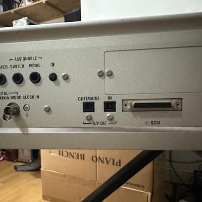 Korg Triton Studio 88-Key 120-Voice Polyphonic Workstation 2002 - 2005 - Silver image 15