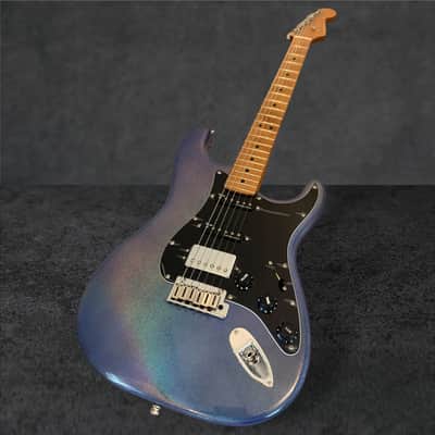Fender Limited Edition 70th Anniversary Ultra Stratocaster HSS – Amethyst image 2