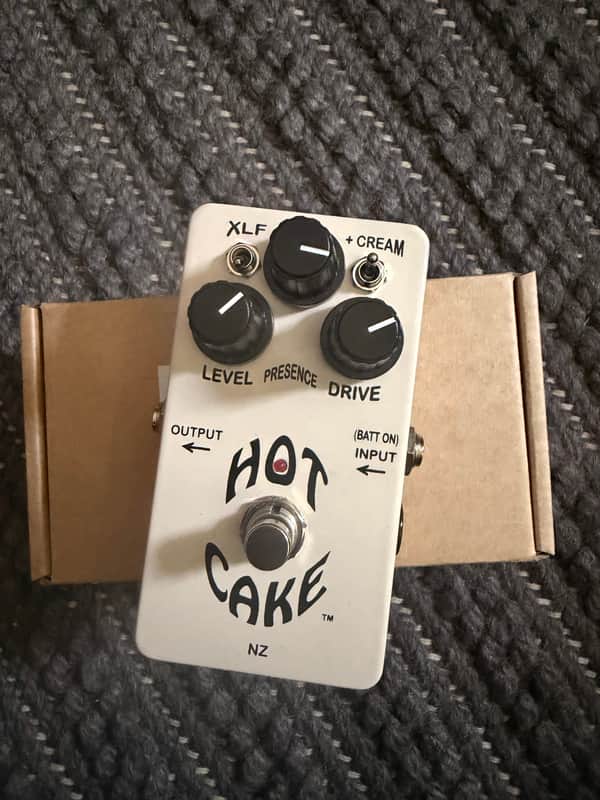 Crowther Hot Cake 1976 - Present - White image 1