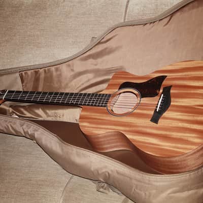 Taylor Guitars 24ce Mahogany Top Grand Auditorium w/ Fishman Electronics image 24