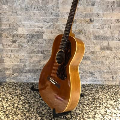 Hensel Minerva pre-war 1930s parlour guitar. made in Canada. UPDATED DETAILS IN AD. image 7