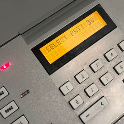 Alesis HR-16 with Linn Drum Eproms installed!! image 6