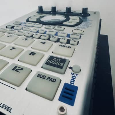 Roland SP-404 Sampler 2005 - 2008 - Silver image 2