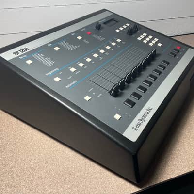 E-MU Systems SP-1200 8-Voice Drum Sampler 1987 - 1996 Black image 3