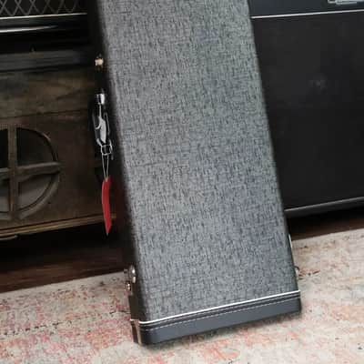 Fender Johnny Marr Jaguar, Rosewood Fingerboard - Metallic KO with Hardshell Case - Demo image 21
