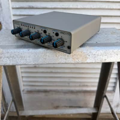FMR Audio Really Nice Compressor RNC 1773 2000s - Grey image 2