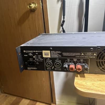 Crown XLS 2000 2-Channel High Density Power Amplifier 2010s - Silver image 5