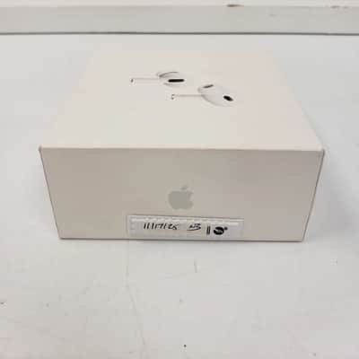 Apple Airpods Pro 2nd Gen A2968 image 5