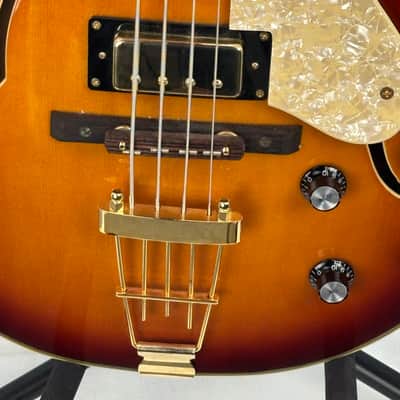 Jay Turser Hollow Body Electric Bass Guitar w/ Hardshell Case – Tobacco Sunburst image 3