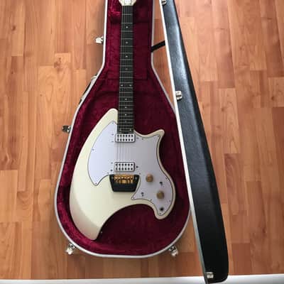 Ovation Breadwinner White image 18