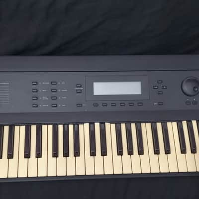 KURZWEIL K2000 versioni 3 V.A.S.T 1991 61 KEYS SYNTH 220V
