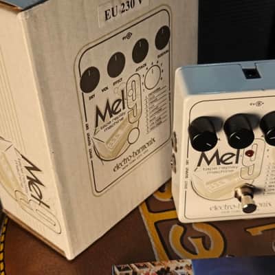 Electro-Harmonix Mel9 Tape Replay Machine 2016 - Present - White image 14