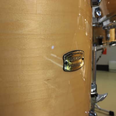 Yamaha Stage Custom Birch Drum Set 22-10-12-16in + 14in snare image 2