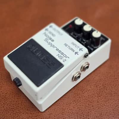 Vintage Boss NS-2 - 1987 Japan - Noise Suppressor - Silver Label First Month Production (Serial 841031) - MINT / BOXED / MIJ image 3